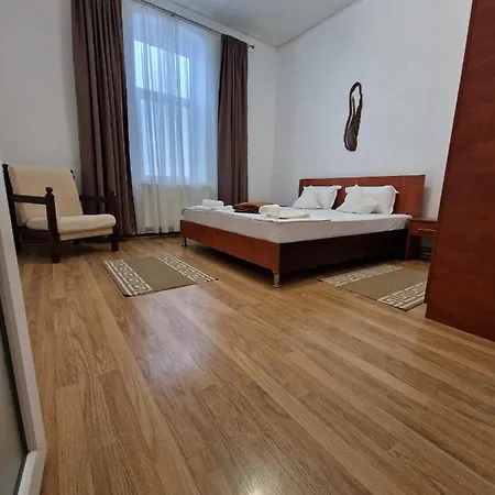 Accommodatie bij particulieren Vila Crimeia Eforie Sud (Constanta)